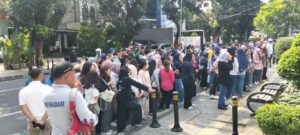 Latihan Tanggap Darurat di RS JEC Menteng, Polisi Kawal Simulasi Evakuasi Kebakaran