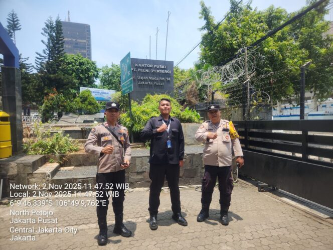 
					Polsek Metro Gambir Laksanakan Pengamanan di Kantor PT PELNI, Antisipasi Potensi Gangguan Keamanan