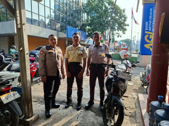 
					Unit Patko 1011 Laksanakan Patroli Strong Point di Kawasan Ruko Delta Building Antisipasi Kejahatan Jalanan