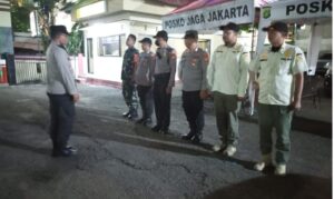 Polsek Metro Gambir Gelar Apel Patroli Cipkon 3 Pilar, Pastikan Keamanan Malam Akhir Pekan di Wilayah Gambir