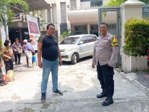 Bhabinkamtibmas Kebon Kelapa Lakukan Pengamanan Ibadah di Gereja Sidang Jemaat Allah