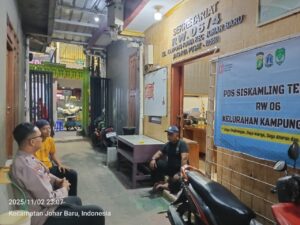 Bhabinkamtibmas Kampung Rawa Sambangi Pos Satkamling RW 06, Warga Diajak Tingkatkan Kewaspadaan