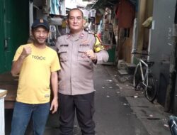 Dekat dengan Warga, Bhabinkamtibmas Menteng Ajak Warga Jaga Keamanan Lingkungan