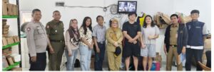 Tindak Lanjut Aduan Warga, Petugas Lakukan Pengecekan Bau Kaporit di PT Kreasi Pack Indo Kebon Kelapa