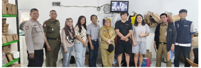 
					Tindak Lanjut Aduan Warga, Petugas Lakukan Pengecekan Bau Kaporit di PT Kreasi Pack Indo Kebon Kelapa