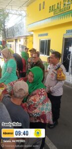 Dukung Program Kesehatan Warga, Polisi Hadir pada Kegiatan Posyandu di Kemayoran