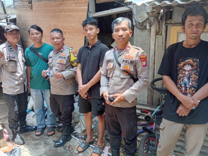 
					Polsek Metro Gambir Respons Cepat Laporan Warga Terkait Keributan Keluarga di Duri Pulo