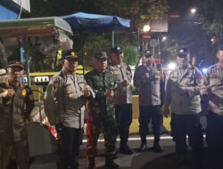Bersama Tiga Pilar Menteng Kawal Malam Jakarta, Patroli di Jalan Teuku Umar Jaga Kamtibmas Kondusif