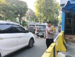 Polisi Hadir di Pagi Hari, Wujudkan Pelayanan Prima Lewat Pengaturan Lalin di TL Teuku Umar Menteng