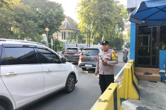 
					Polisi Hadir di Pagi Hari, Wujudkan Pelayanan Prima Lewat Pengaturan Lalin di TL Teuku Umar Menteng