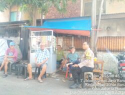 Patroli Dialogis dan Sambang Warga, Bhabinkamtibmas Johar Baru Ajak Warga Aktif Jaga Keamanan Lingkungan