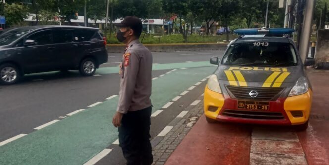 
					Unit Patko 1013 Laksanakan Gatur Lalin di TL Veteran 3, Wujudkan Kelancaran dan Ketertiban di Pagi Hari