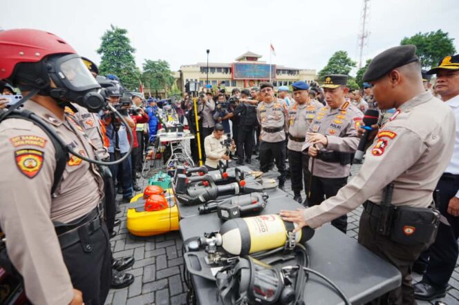 
					Pimpin Apel Tanggap Darurat Bencana, Kapolri: Beri Rasa Aman ke Masyarakat