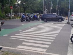 Personel Patmor Menteng Atur Lalin Sore, Antisipasi Padatnya Arus Pulang Kantor