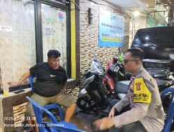Wujudkan Wilayah Aman, Bhabinkamtibmas Kampung Rawa Sambang Poskamling RW 04