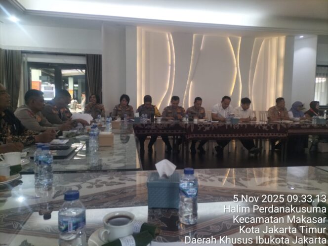 
					Bhabinkamtibmas Johar Baru Hadiri FGD Bersama Dirbinmas PMJ Bahas Kemitraan Dunia Pendidikan dan Polri