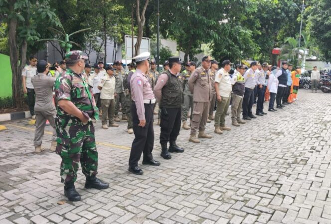 
					Rabu Tertib, Tiga Pilar Menteng Gelar Apel Penertiban Ciptakan Lingkungan Aman dan Nyaman