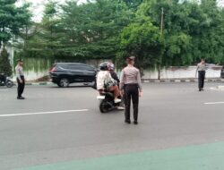 Gatur Lalin Pagi di Jalan Penjernihan Raya, Polsek Metro Tanah Abang dan Siswa Latja Antisipasi Kemacetan di Pagi Hari