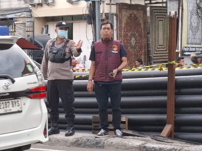 
					Gatur Lalin Pagi di Pertigaan Kebon Kacang Raya Antisipasi Kemacetan dan Rawan Kamtibmas di Sore Haru