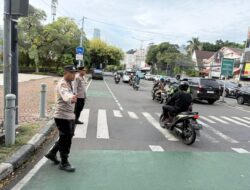 Wakapolsek Metro Menteng Kompol Bambang Santoso Pimpin Pengaturan Lalin Pagi, Wujud Pelayanan Prima Polri