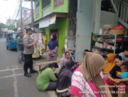 Bhabinkamtibmas Kelurahan Galur Aiptu Baktiar Sambangi Warga RW 07: Perkuat Komunikasi dan Deteksi Dini Kamtibmas