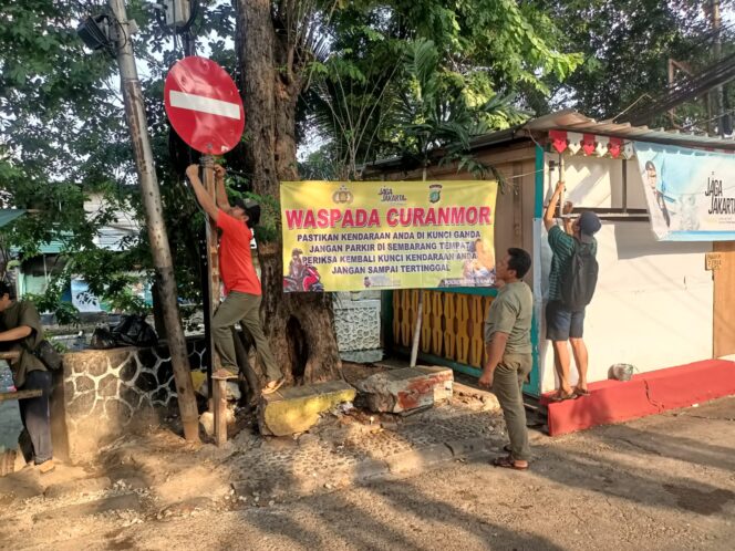 
					Polsek Johar Baru Pasang Spanduk Imbauan “Waspada Curanmor” di Titik Rawan