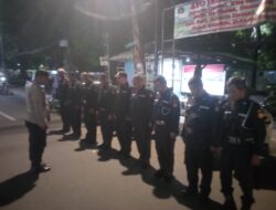 Bhabinkamtibmas Kelurahan Cideng Gelar Apel Malam Bersama Satkamling RW 06, Perkuat Kesiapsiagaan dan Kepedulian Lingkungan