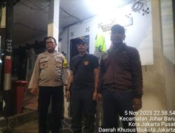 Patroli Dialogis dan Sambang Poskamling, Bhabinkamtibmas Ajak Warga RW 07 Perkuat Cooling System di Johar Baru