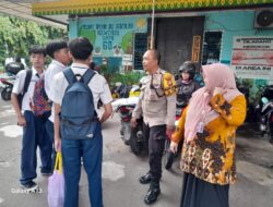 Bhabinkamtibmas Gambir Hadir di SMPN 60 Jakarta, Cegah Tawuran dan Wujudkan Rasa Aman bagi Pelajar