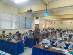 Polsek Metro Tanah Abang Berikan Binluh Kepada Pelajar SMPN 40 “Waspada Narkoba, Bahaya Bullying dan Dampaknya