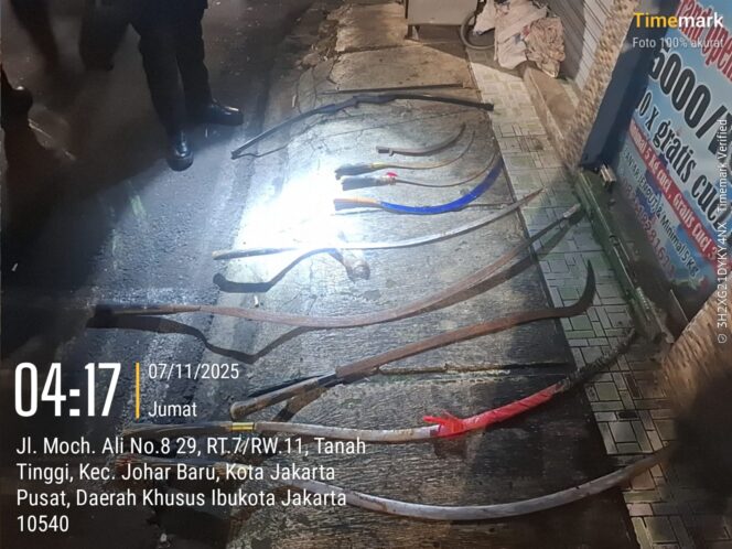 
					Polisi Gagalkan Aksi Tawuran di Johar Baru, Lima Pemuda Ditangkap dan Delapan Celurit Disita