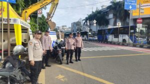 Polsek Sawah Besar Gelar Strong Point Pagi, Wujud Nyata Pelayanan dan Pencegahan Polri di Jalan Raya
