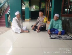 Lewat Sholat Jumat, Bhabinkamtibmas Galur Pererat Kedekatan Polri dengan Masyarakat