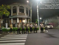Patroli Malam Polsek Johar Baru Antisipasi Gangguan Kamtibmas