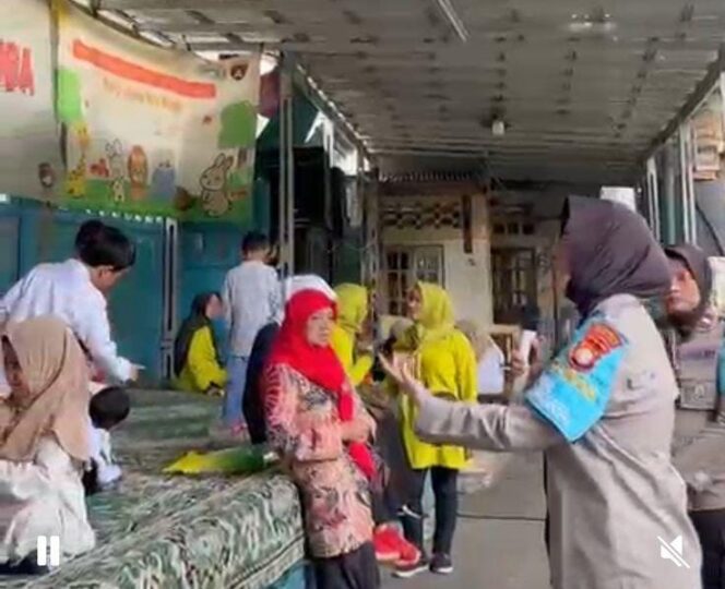 
					Serunya Binluh Parenting Bersama Waka Polsek Tanah Abang dan Polwan Jaga Jakarta di PAUD Kejora