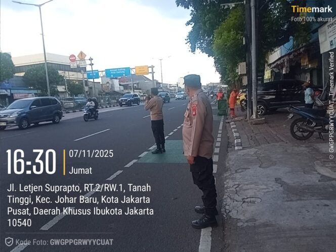 
					Polsek Johar Baru Gelar Gatur Lalin Sore di Underpass Tanah Tinggi, Antisipasi Kemacetan dan 3C