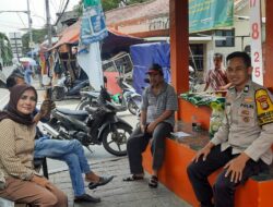 Jaga Jakarta, Bhabinkamtibmas Kebon Melati Sambang LMK RW 05 dan Warga Sampaikan Imbauan