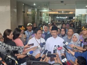 Kunjungan Menteri Sosial RI ke RS Yarsi: Polsek Johar Baru Pastikan Pengamanan Berjalan Kondusif