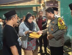 Wujud Duka atas Gugurnya Penjaga Jakarta, Kapolsek Cakung Hadiri Pemakaman dan Berikan Santunan kepada Keluarga Duka