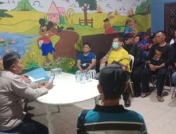 Bhabinkamtibmas Cideng Hadiri Musyawarah Warga, Fasilitasi Penyelesaian Masalah Sosial di Lingkungan