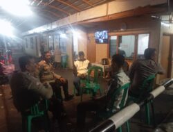 Bhabinkamtibmas dan Unit Patroli Polsek Gambir Sambangi Pos Kamling RW 04, Ajak Warga Perkuat Sinergi Keamanan Lingkungan