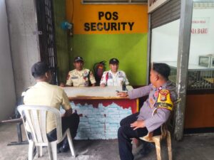Polisi Gencarkan Patroli Lingkungan Pasar Benhil, Koordinasi Dengan Satpam Sebagai Cooling System