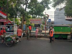Antisipasi Kejahatan di RW 06, Polisi dan Hansip Gelar Sambang Pos Kampling