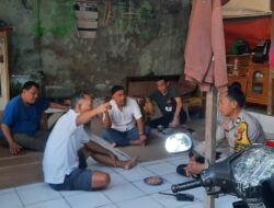 Dekatkan Diri ke Warga, Bhabinkamtibmas Kebon Melati Sambangi Ketua RT dan Warga RT 03/06 Ajak Jaga Jakarta