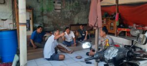 Dekatkan Diri ke Warga, Bhabinkamtibmas Kebon Melati Sambangi Ketua RT dan Warga RT 03/06 Ajak Jaga Jakarta