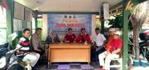 Polisi Hadir di Tengah Warga, Bhabinkamtibmas Cempaka Baru Aktif di Posko Jaga Jakarta