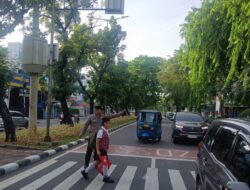 Pengamanan Pagi di Sekolah, Polisi Fokus pada Ketertiban dan Keselamatan Pelajar