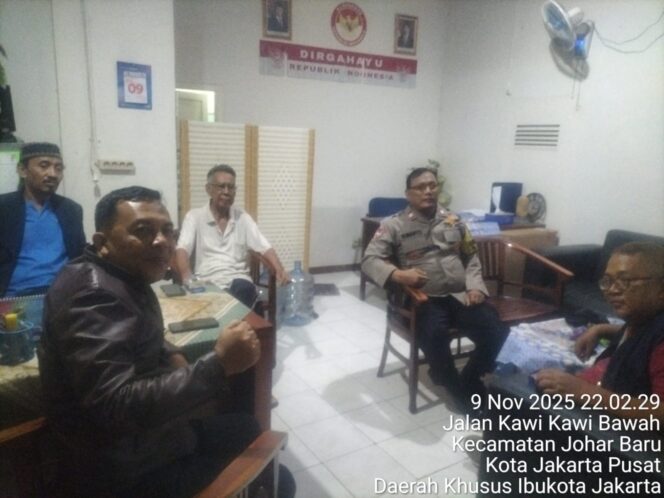 
					Door to Door, Polisi Bangun Kedekatan dan Cegah Tawuran di Johar Baru