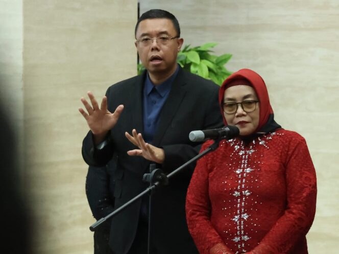 
					Keluarga Marsinah Bangga Kapolri Peduli Buruh: Seperti Perjuangan Adik Kami