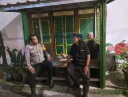 Bhabinkamtibmas Rawasari Sambang Pos Satkamling, Tingkatkan Kewaspadaan Dan Keamanan Lingkungan